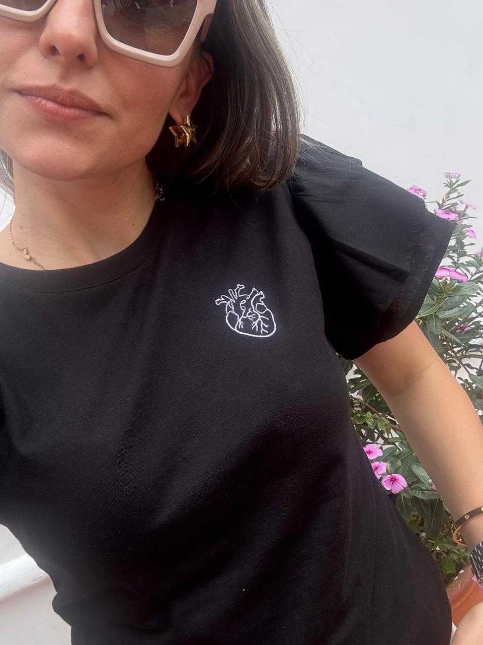 CORAZÓN ANATÓMICO CAMISETA MANGA PRINCESA BORDADA A MAQUINA