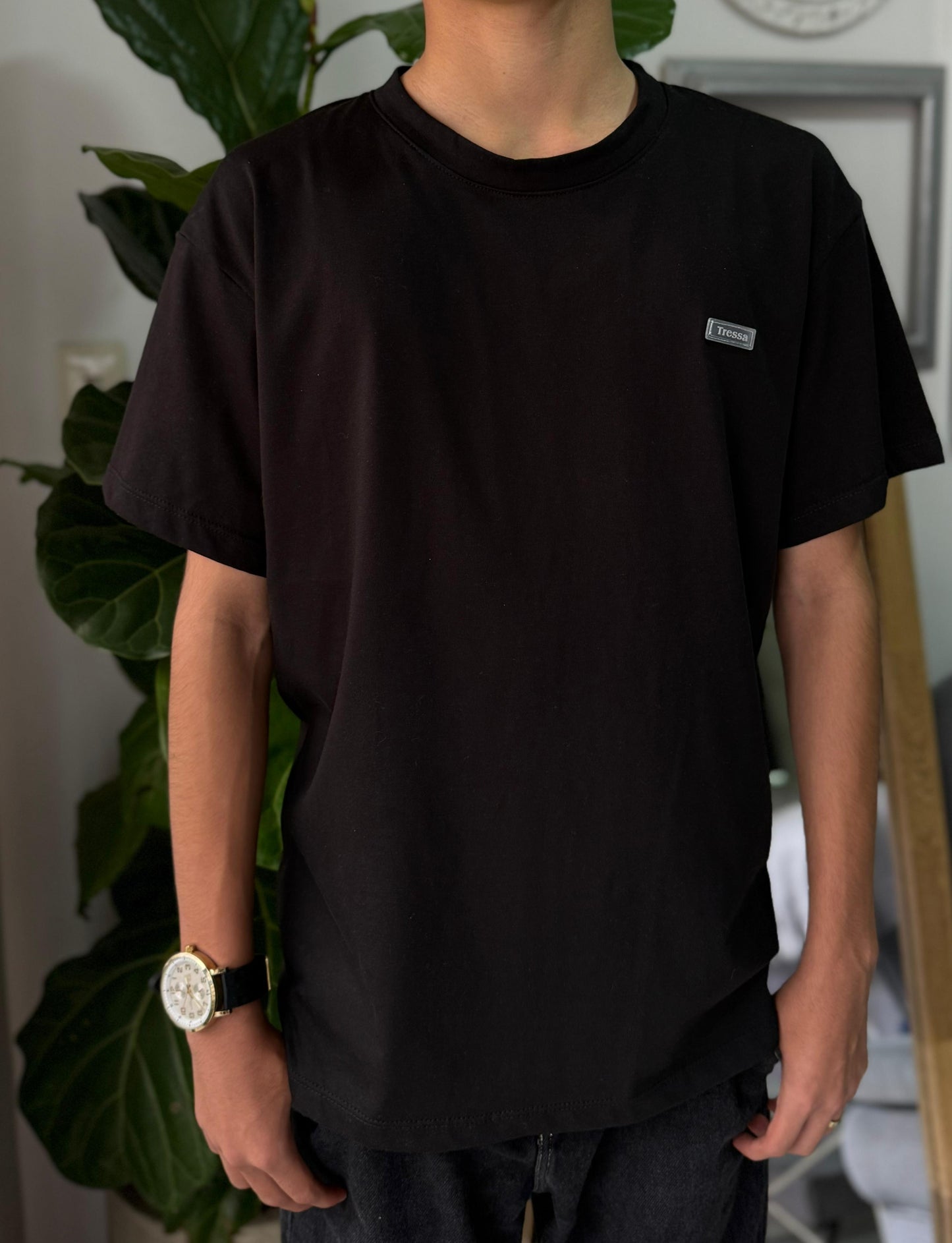 CAMISETA CON APLIQUE