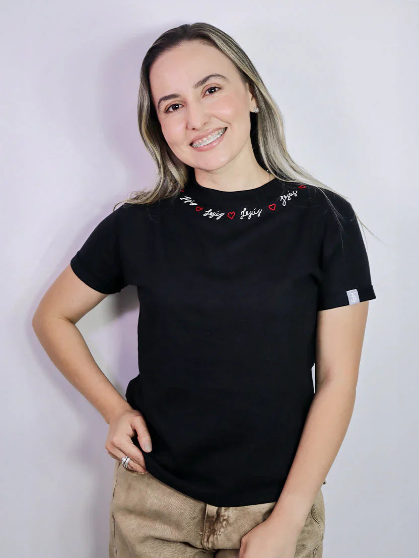 CAMISETAS BORDADAS A MANO