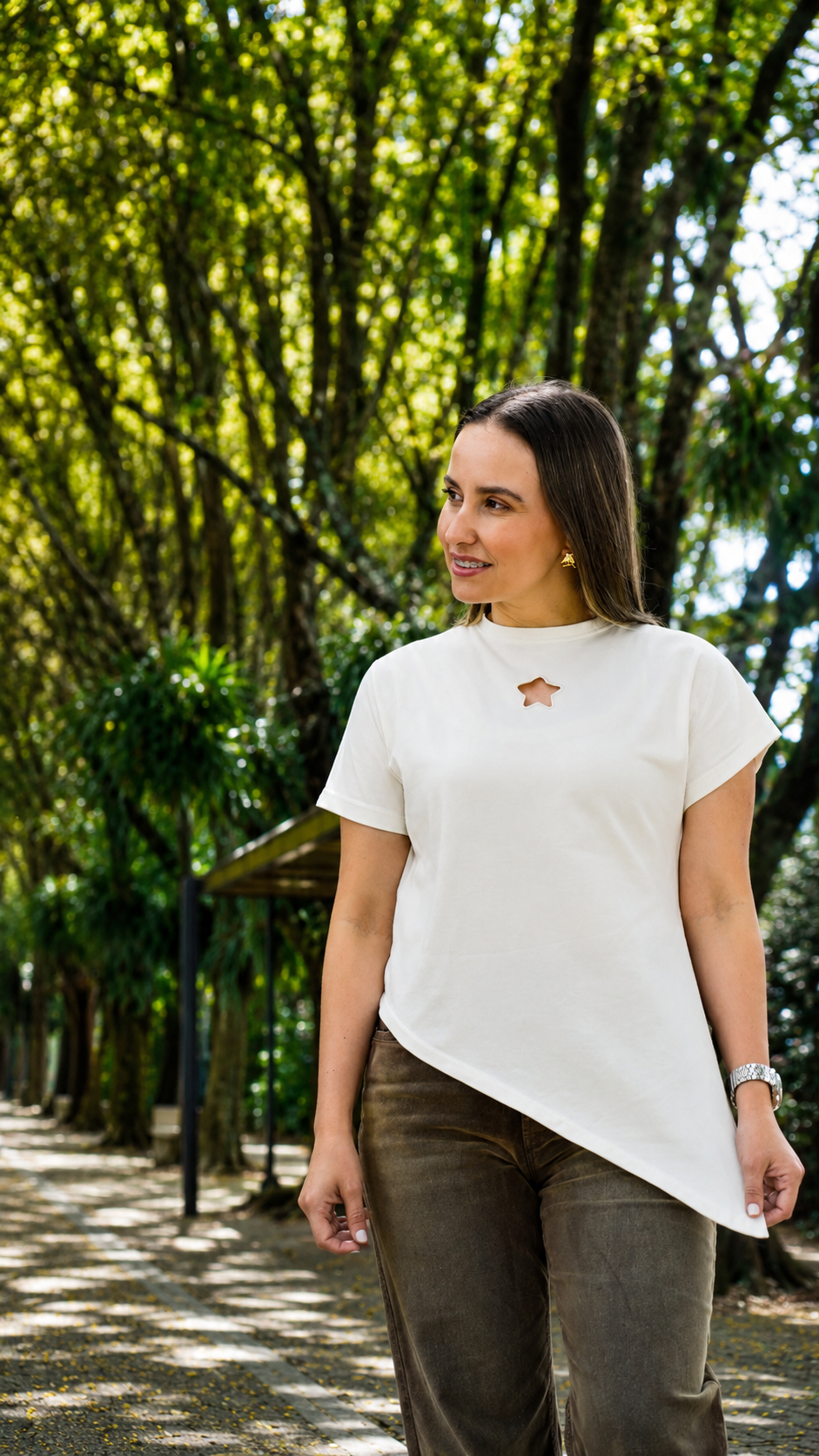 CAMISETA ESTRELLA CORTE ASIMÉTRICO