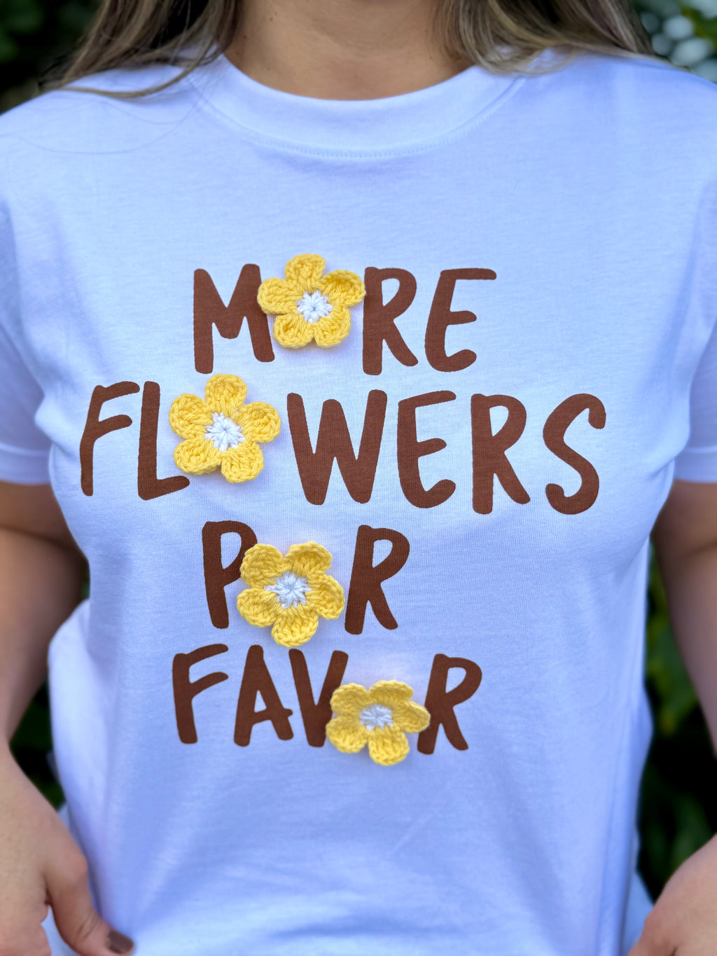 MÁS FLORES POR FAVOR