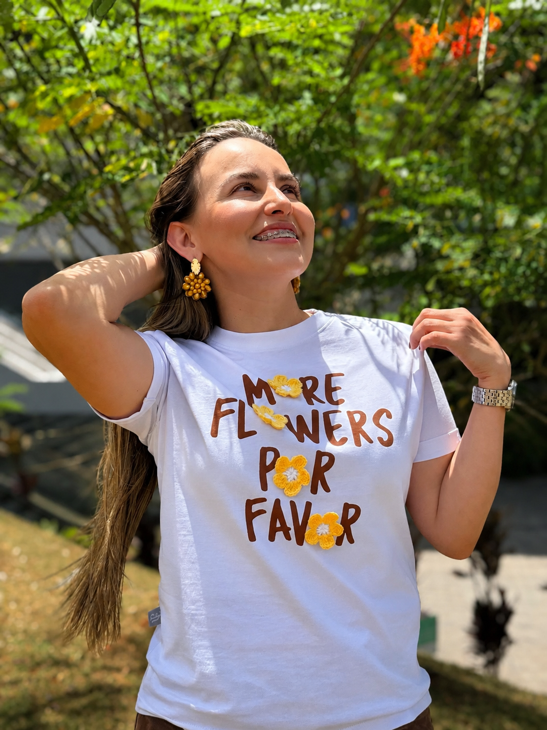 MÁS FLORES POR FAVOR
