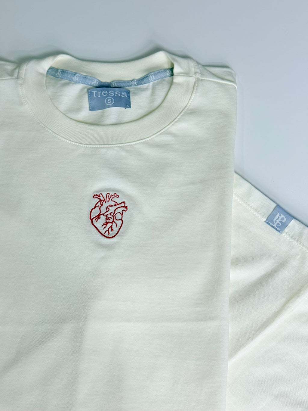 CAMISETA CORAZÓN ANATÓMICO