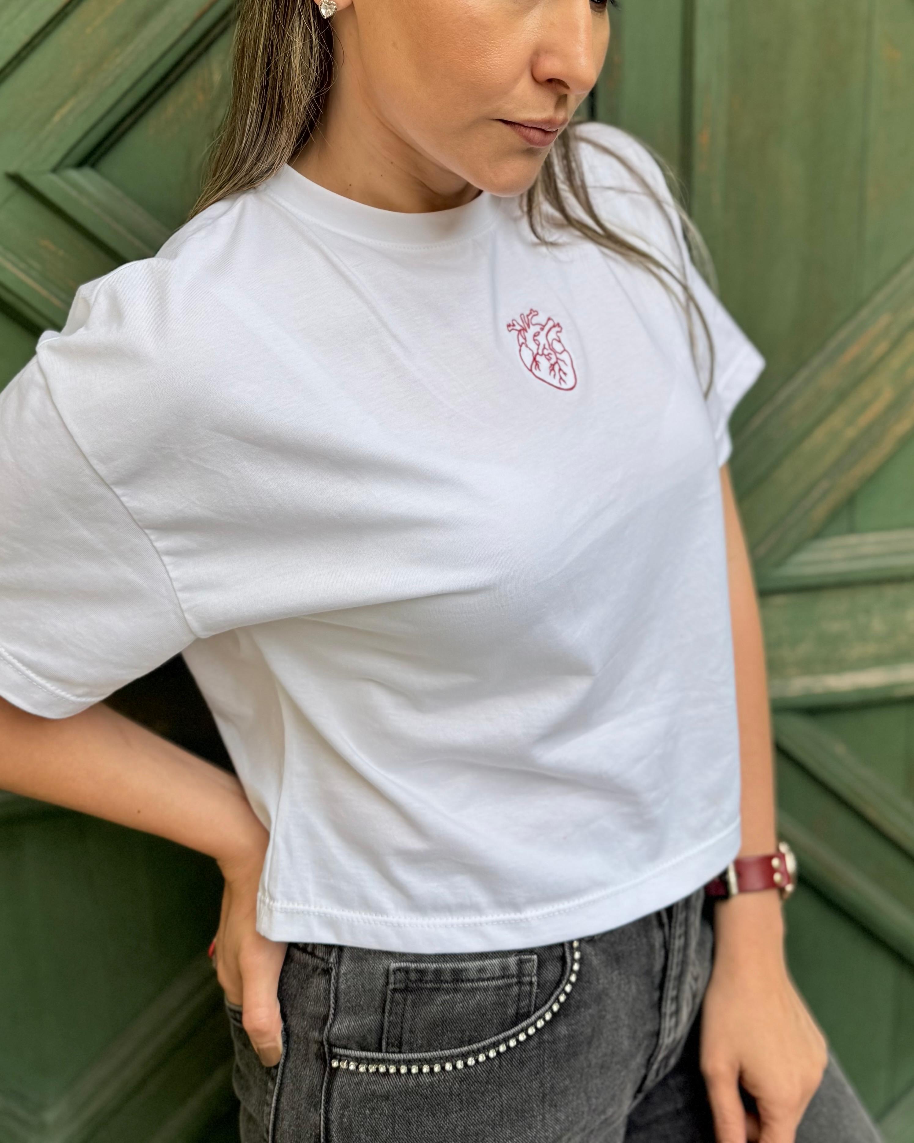 CAMISETA CROP CORAZON ANATÓMICO