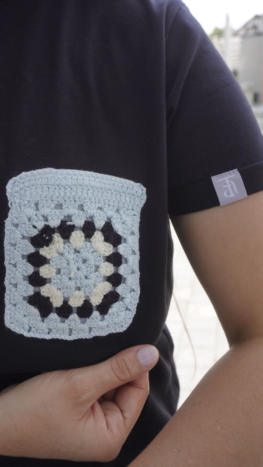 CAMISETA BOLSILLO CROCHET