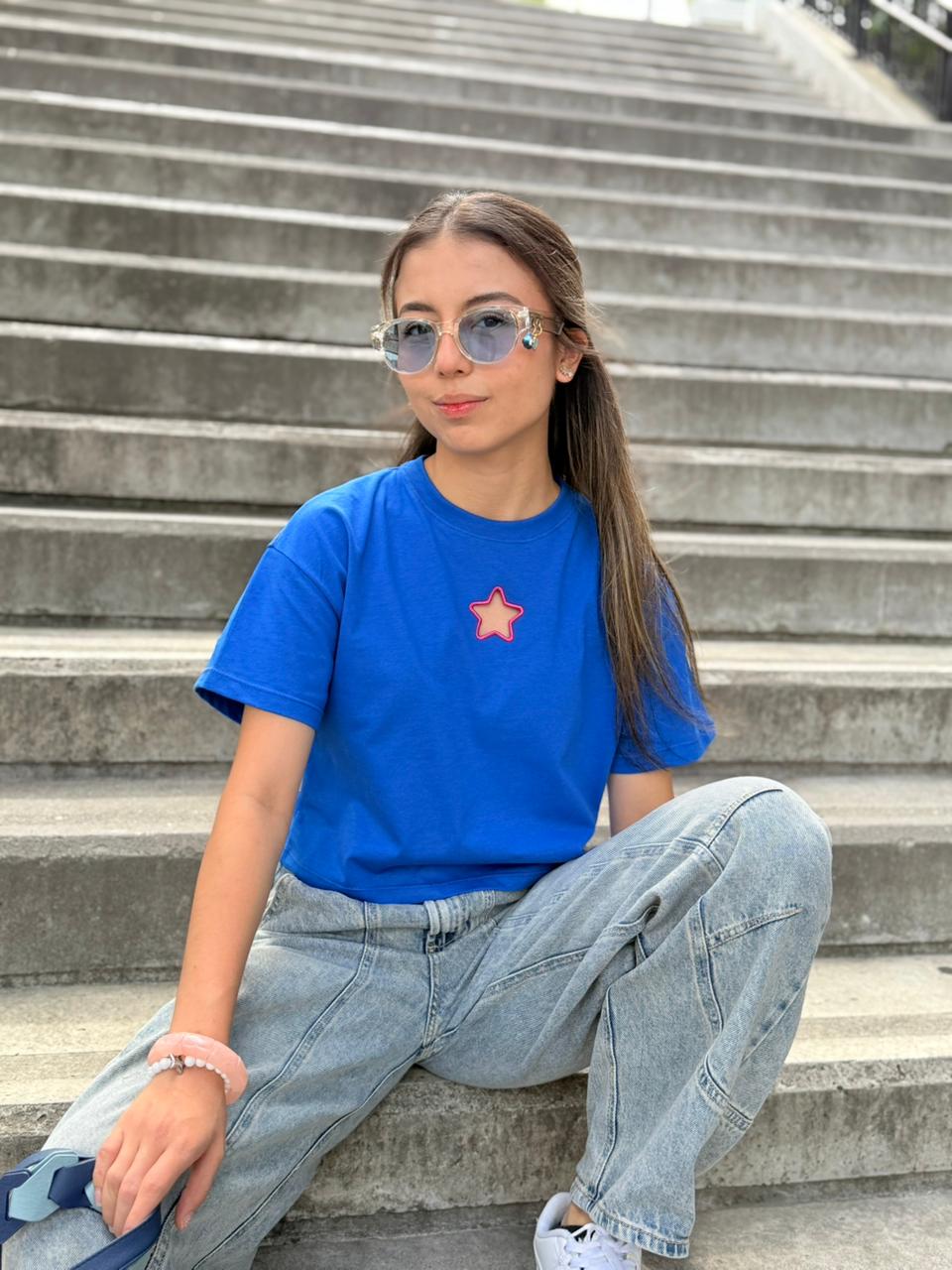CAMISETA TIPO CROP ESTRELLA