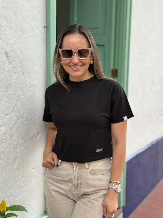 CAMISETA TIPO CROP CLÁSICAS