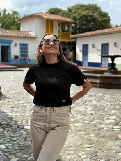 CAMISETA TIPO CROP CLÁSICAS